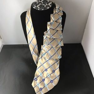 Tie